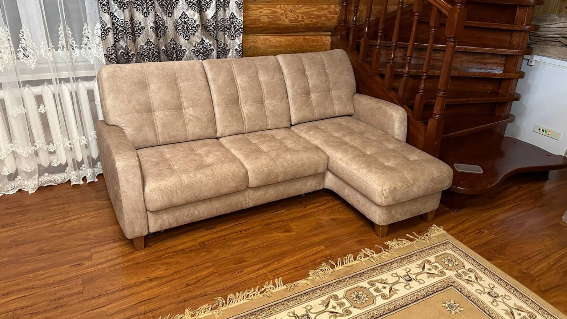 Перетяжка диванов